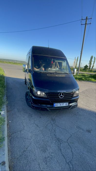Мерседес спринпр 8+1