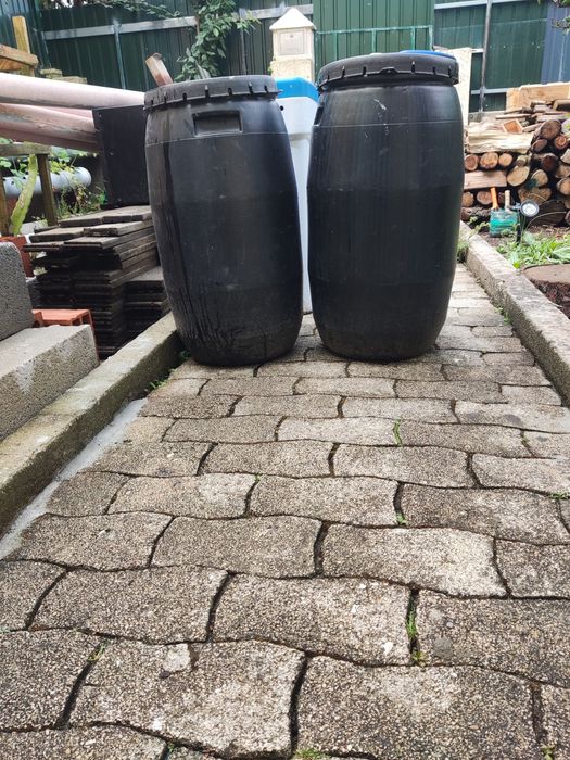 Bidons de plástico