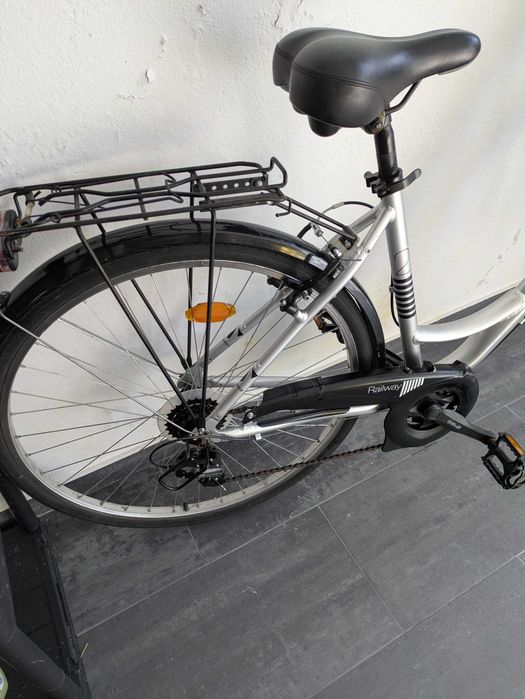 Bicleta pasteleira c/ cesto