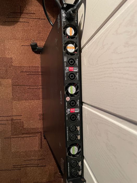 Końcówka mocy 4x2000W/8ochm.