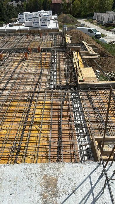 Fundamenty mury stropy budowa domów usługi budowlane