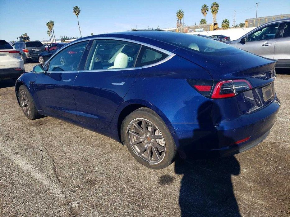 2020 TESLA model 3