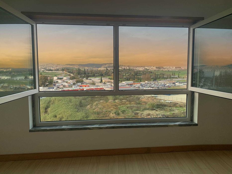 Apartamento T1 semi-novo em Telheiras