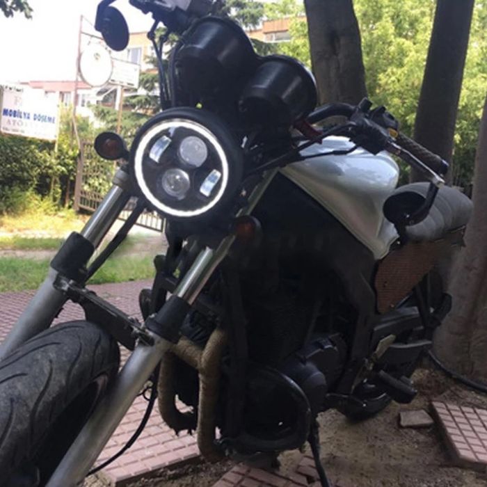 Farol LED redondo 6.5 pol cafe racer 40W médios/máximos