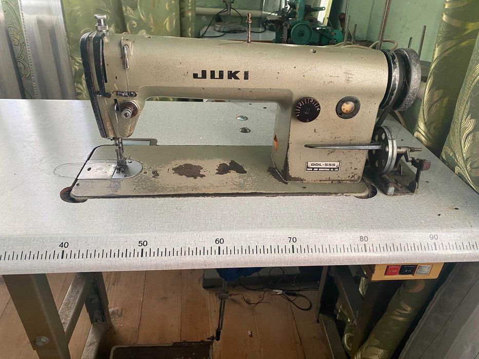 Швейна машина Juki DDL 555