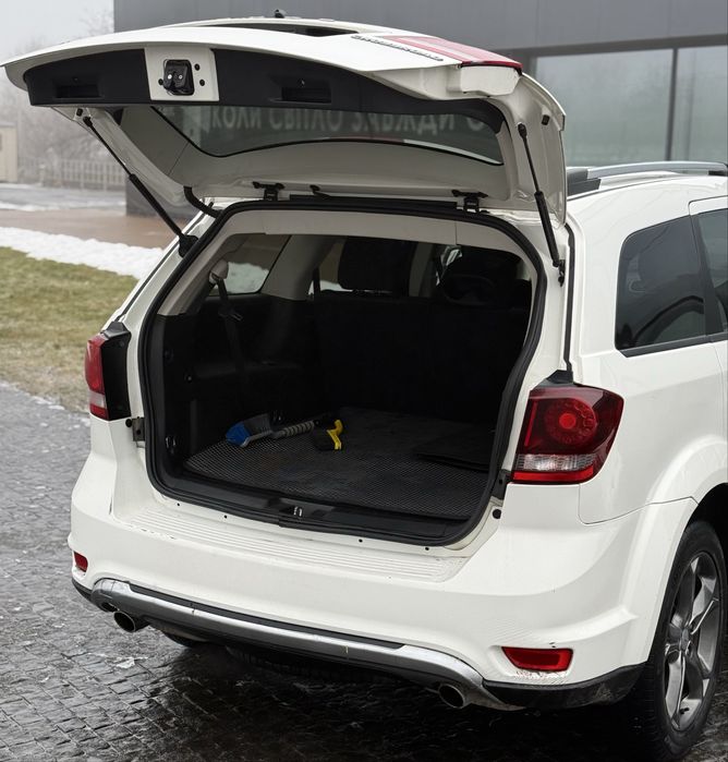 Dodge Journey 3.6 бензин 4WD 7 мест