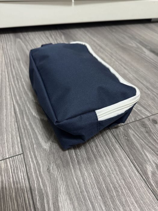 Kosmetyczka granatowa