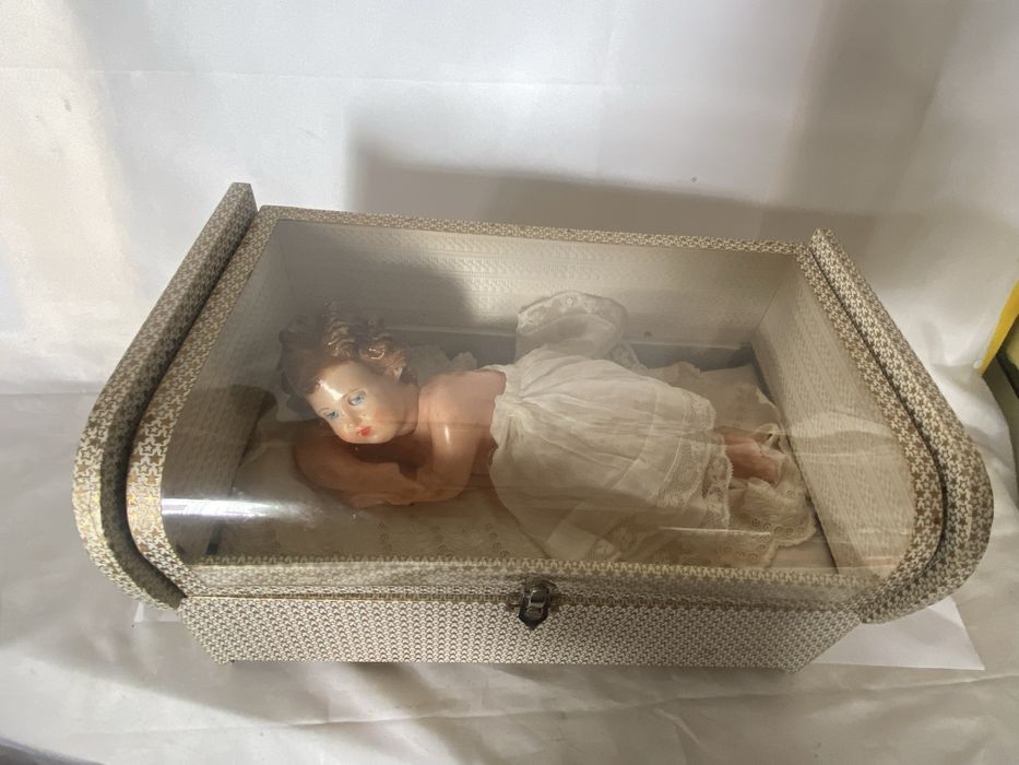 Menino Jesus de cera musical