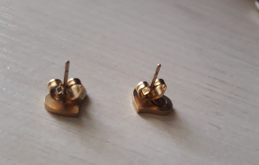 Продам набор серьги пусеты и подвеска