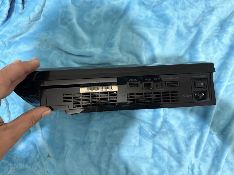 Vendo ps3 fat le jogos da ps2 em bom estado