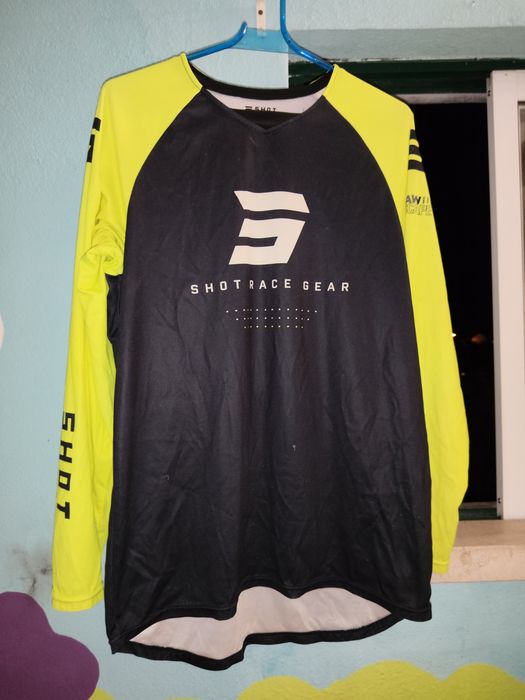 Conjunto Motocross SHOT Race Gear – Camisola L + Calças 34 | Enduro / MX