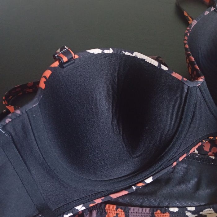 Bikini kostium dwuczęściowy George dół 16/44 góra 85DD wysoki stan usztywniana miseczka