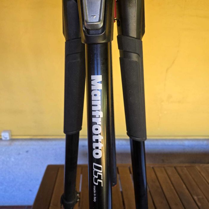 Tripé Professional Manfrotto 055 - triopo