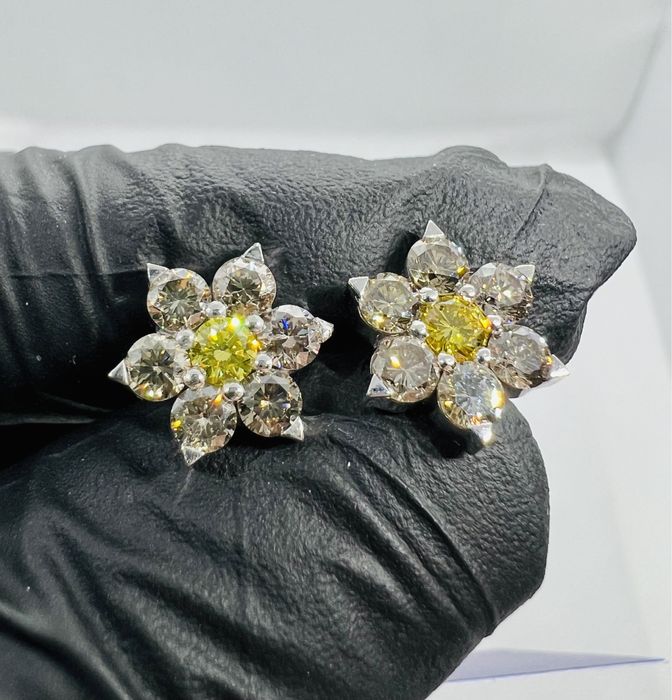 Золотые серьги с коньячными и лимонными бриллиантами 2 карата. 1750$