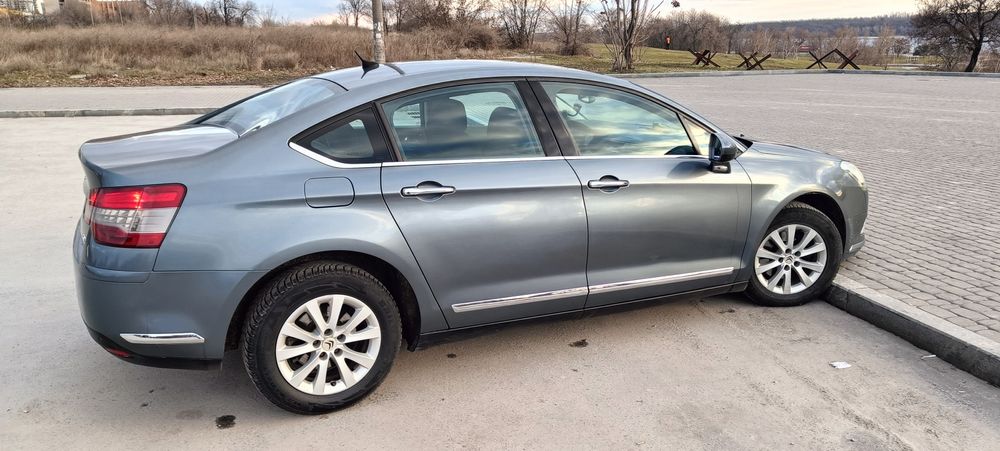 Продам Citroen C5 x7