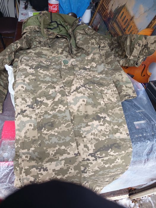 2 комплекта  формы димисизоная