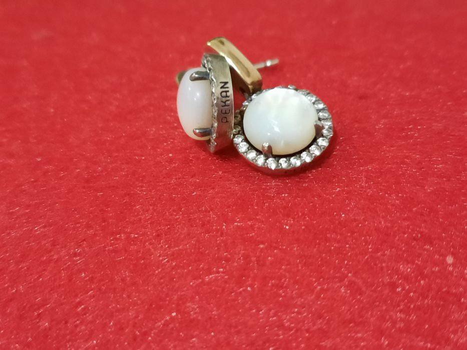 Aneis e brincos Marca Pekan