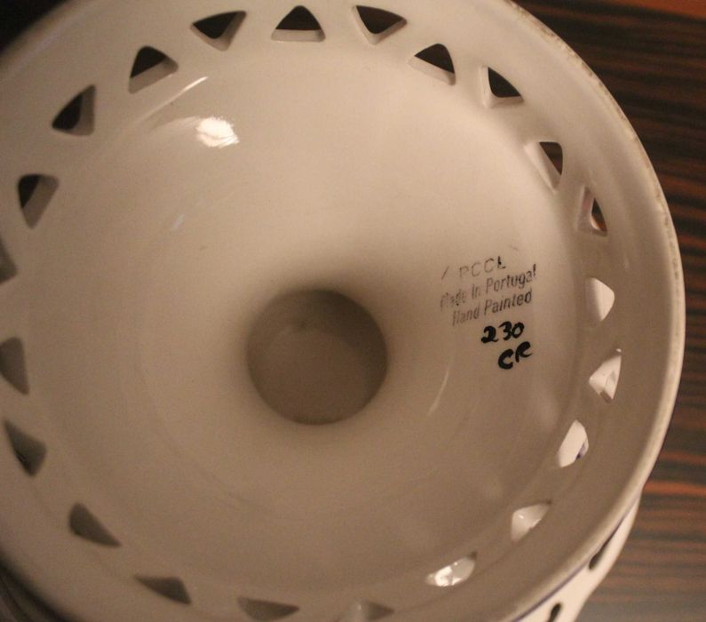 Fruteira em cerâmica portuguesa tradicional, pintada à mão