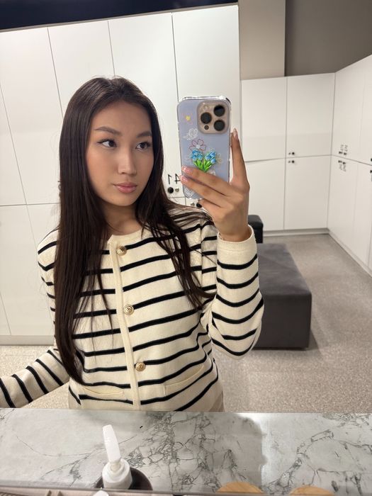 Kardigan damski w paski, złote guziki. Gliwice