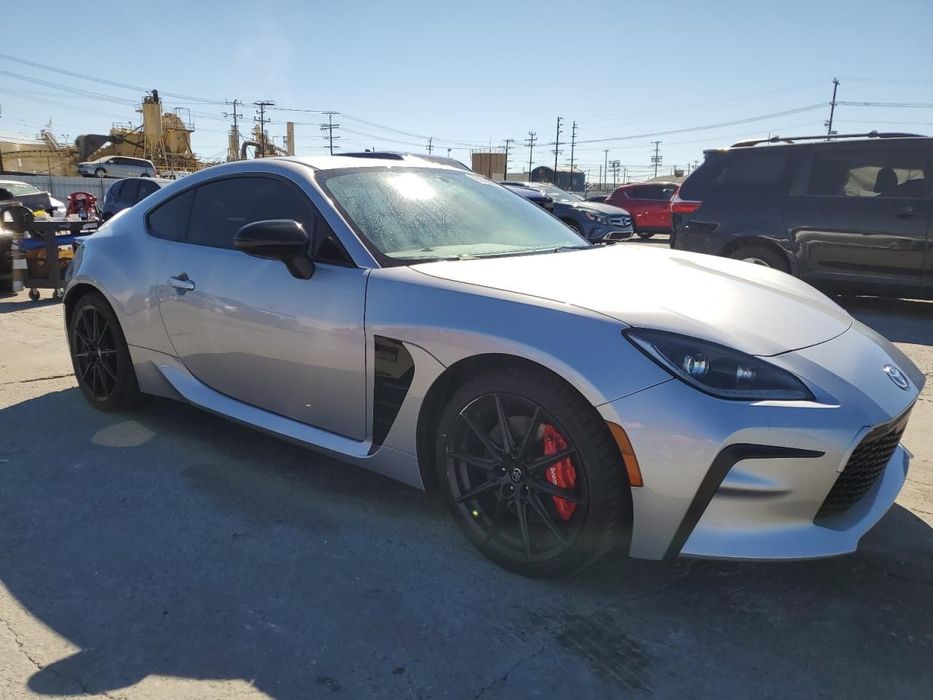 Toyota GT86 2.4 235 KM, RWD, wersja Premium, alcantara, mała szkoda!