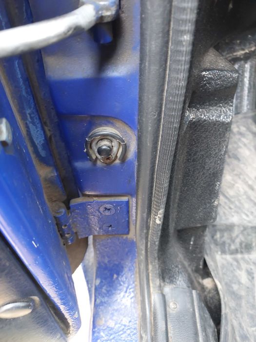 Продам ниву 2121