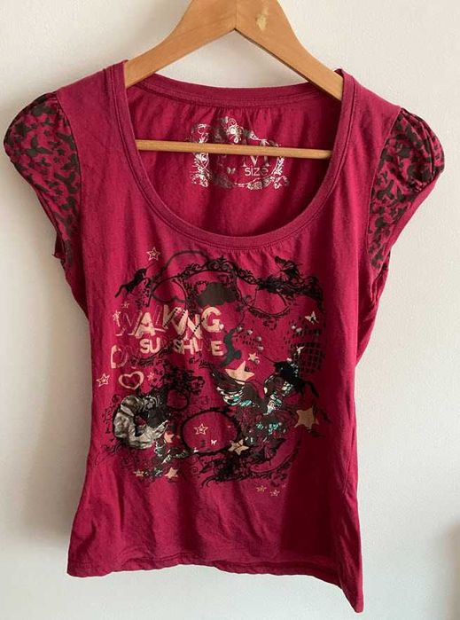 Tshirt Cereja Stradivarius