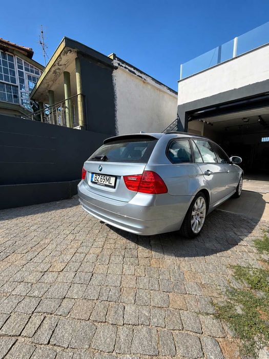 BMW 318d Touring E91 LCI | 2010 | 210.000 km | GPS | Bi-Xénon | PDC