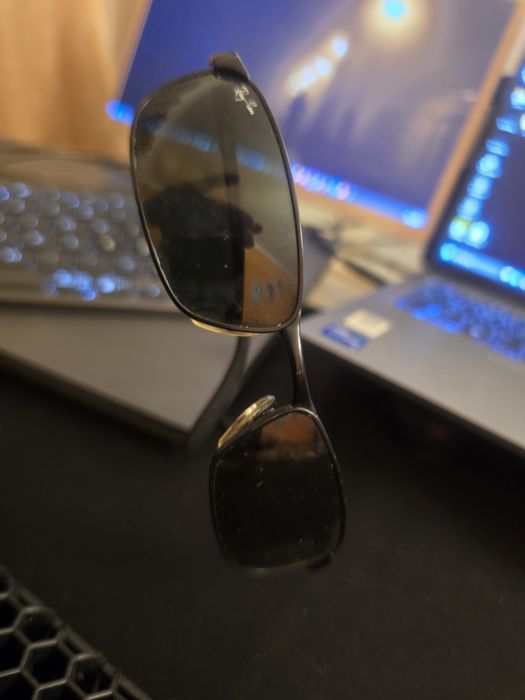 Oculos de sol ray ban pretos curtos e largos