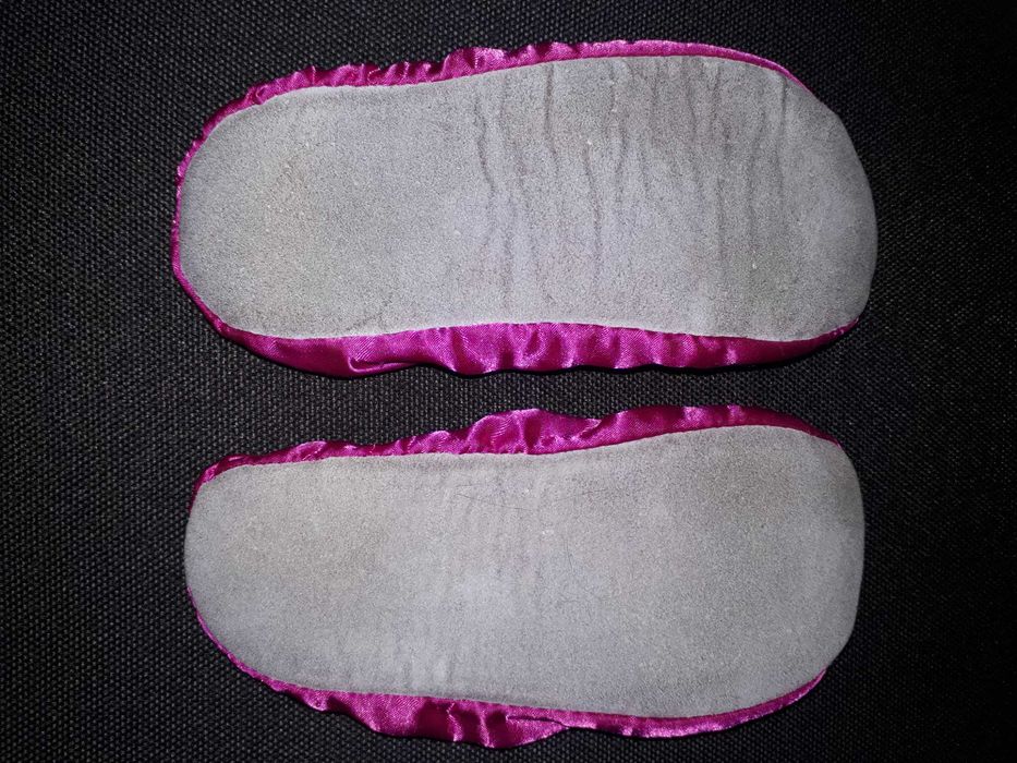 Чешки для дівчинки .