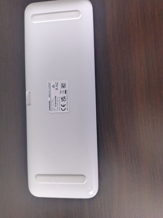 Samsung Wireless Charger Trio EP-P6300 Branco