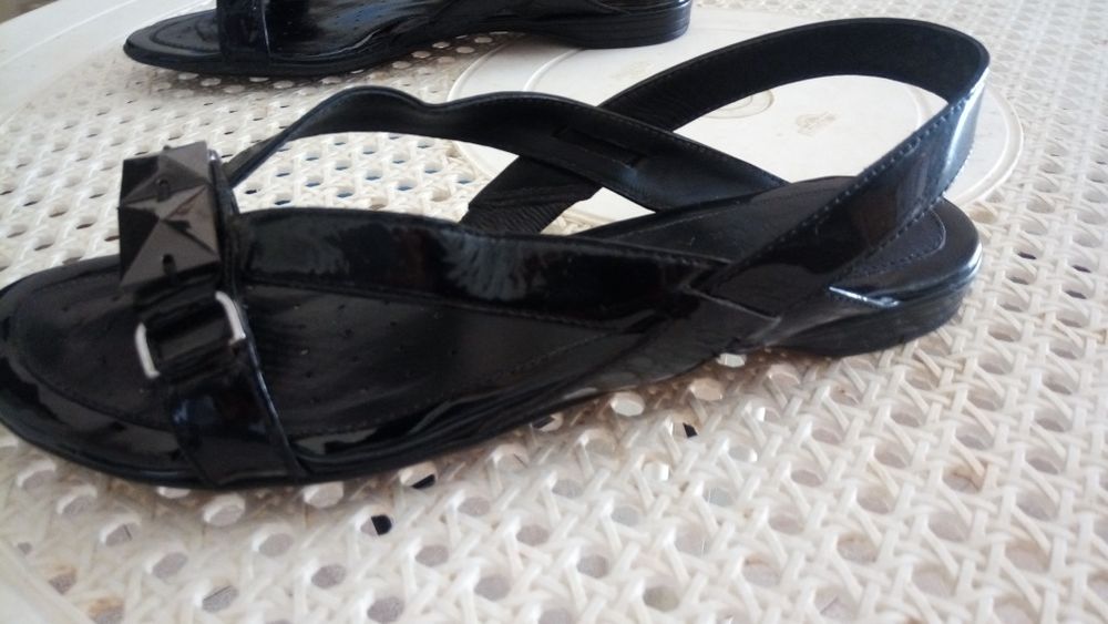 Sandálias geox pretas 36
