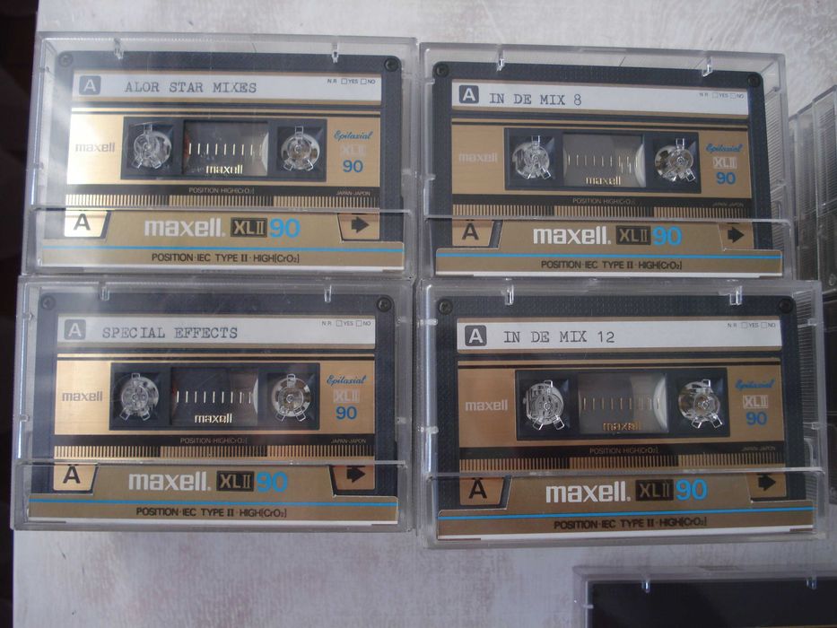 Колекція касет "Maxell" (золота серія, 30шт.)