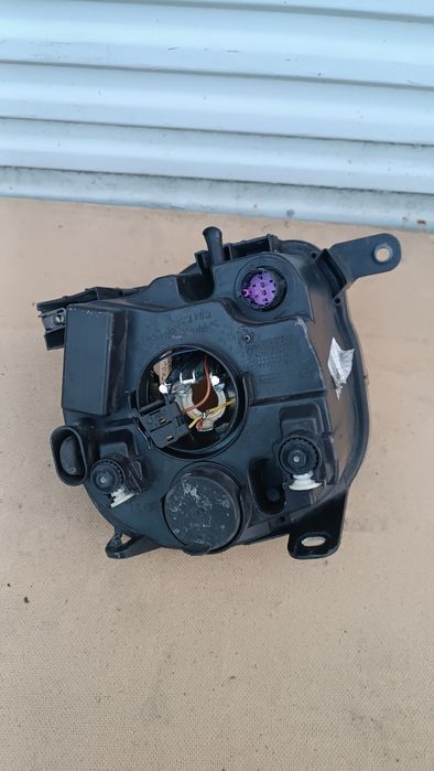 Vendo farol direito de Fiat 500 ano 2007/08
