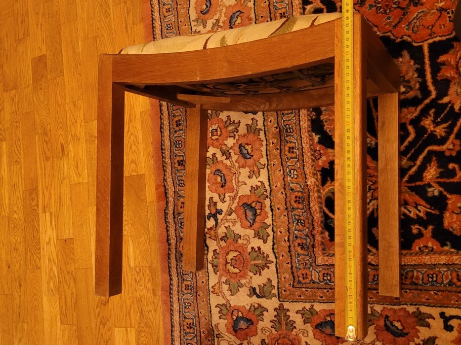 Taboret antyczny
