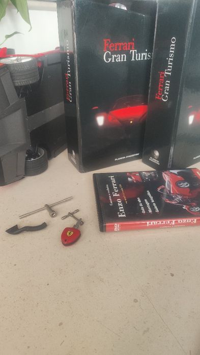 Ferrari miniatura