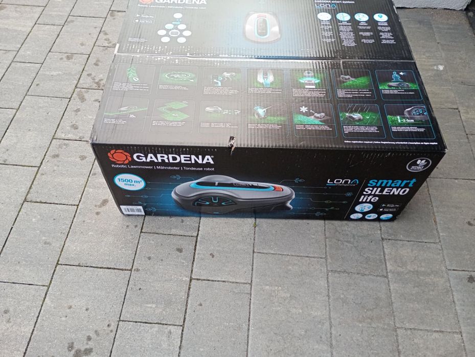 Robot koszący kosiarka Gardena smart sileno life lona 1500 m2