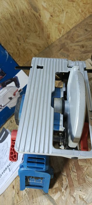 Pilarka tarczowa erbauer 18v eri1085csw