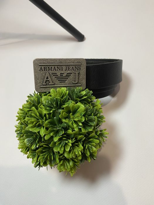 Шкіряний вінтажний ремінь від Emporio Armani