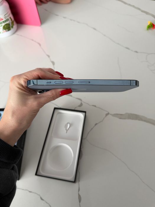 Продам IPhone 13 Pro Max, 256Gb, Sierra Blue
