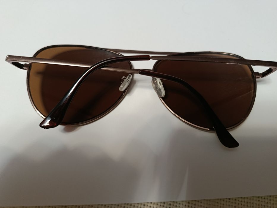 Окуляри сонцезахисні. Оригінальні