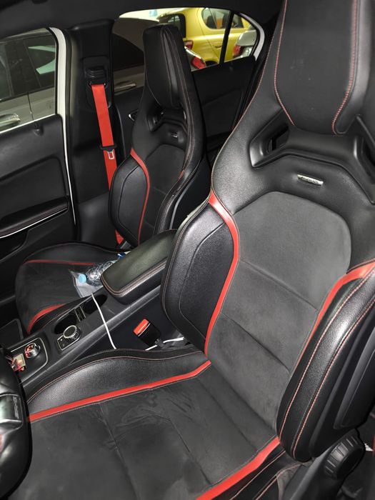Mercedes a45 amg pack Race 381 cv