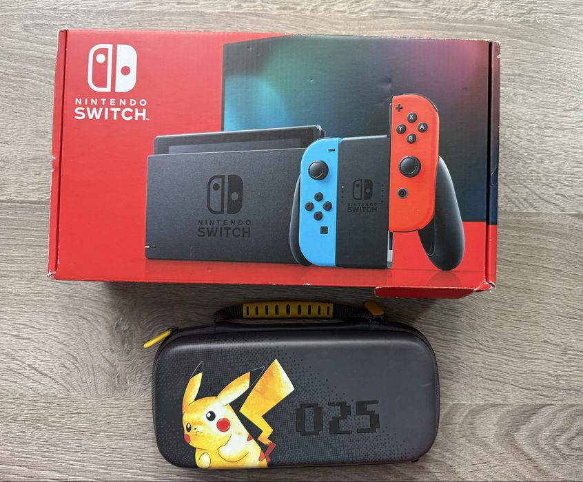 Ninntendo switch, dodatkowy kontroler, pamiec SD 128GB, pokrowiec