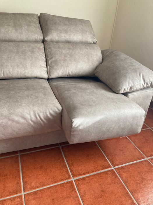 Sofá de 3 lugares + 2 sofás individuais