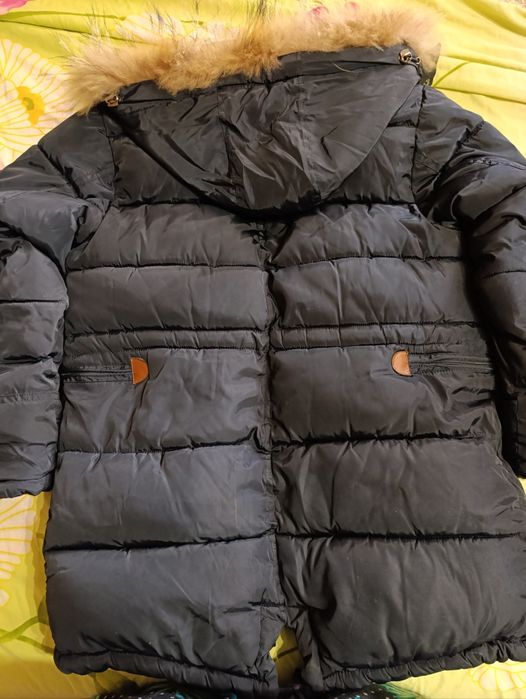 Продам детскую зимнюю куртку