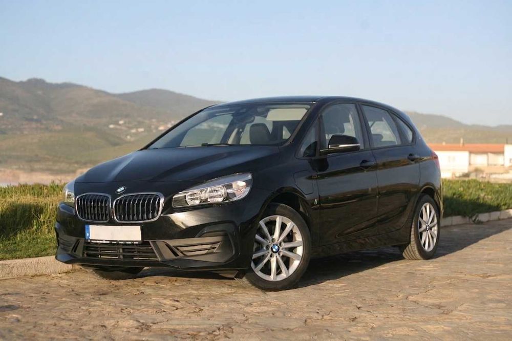 BMW 225xe active tourer híbrido plug-in