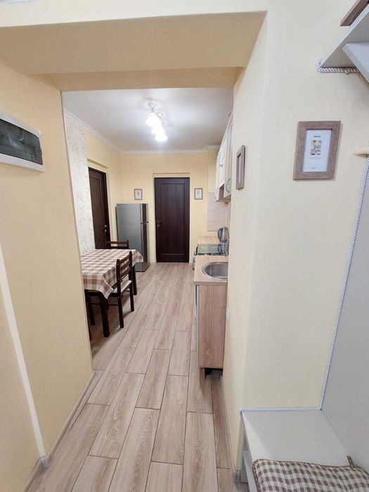 Біля термального басейну на 1-му поверсі 2-х кімнатна квартира.