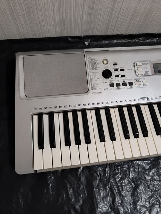 Сентизатор Yamaha YPT-360