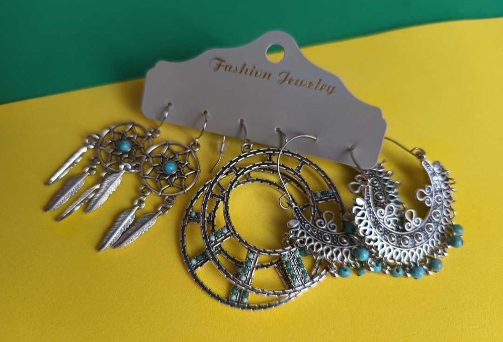 Zestaw kolczyków, nowy