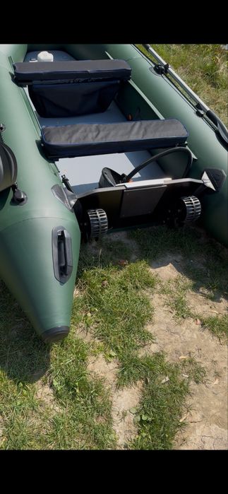 Лодка  под мотор Kolibri KM-330 New слань книжка в комплекті