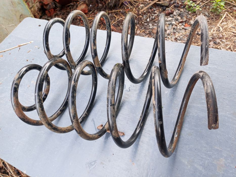 Пружини Вольво s60